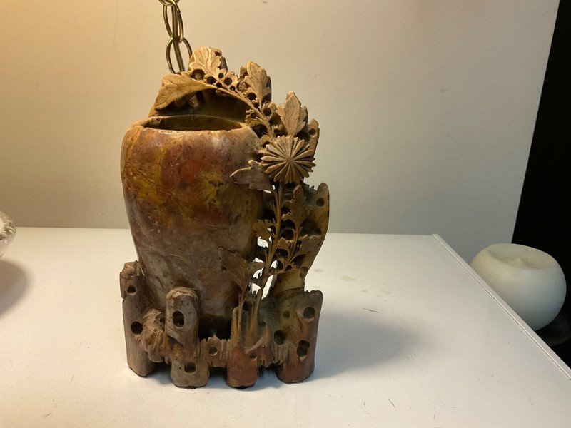 antique chinese soapstone vase 1880-1930  around 7 in tall and 4.5 in wide nice!