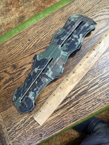 VINTAGE Bow Hunt CAMO FULL LENGTH ARCHERY ARM GUARD - WOODLAND CAMO Extra Long