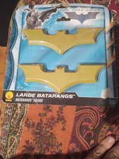 Batman the Dark Knight Trilogy Neu Original 2 große Batarangs Karneval...