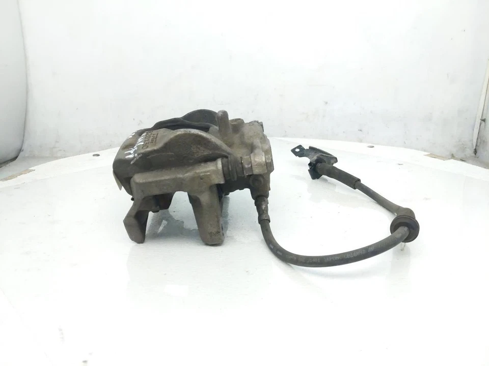 2015-2020 Mercedes-Benz Gla250 Front Left Driver Brake Caliper 000-421-69-81 - Image 3 of 4