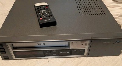 Zenith VRD100 VHS HQ Video Recorder VCR Gray Vintage Japan With Remote Works!