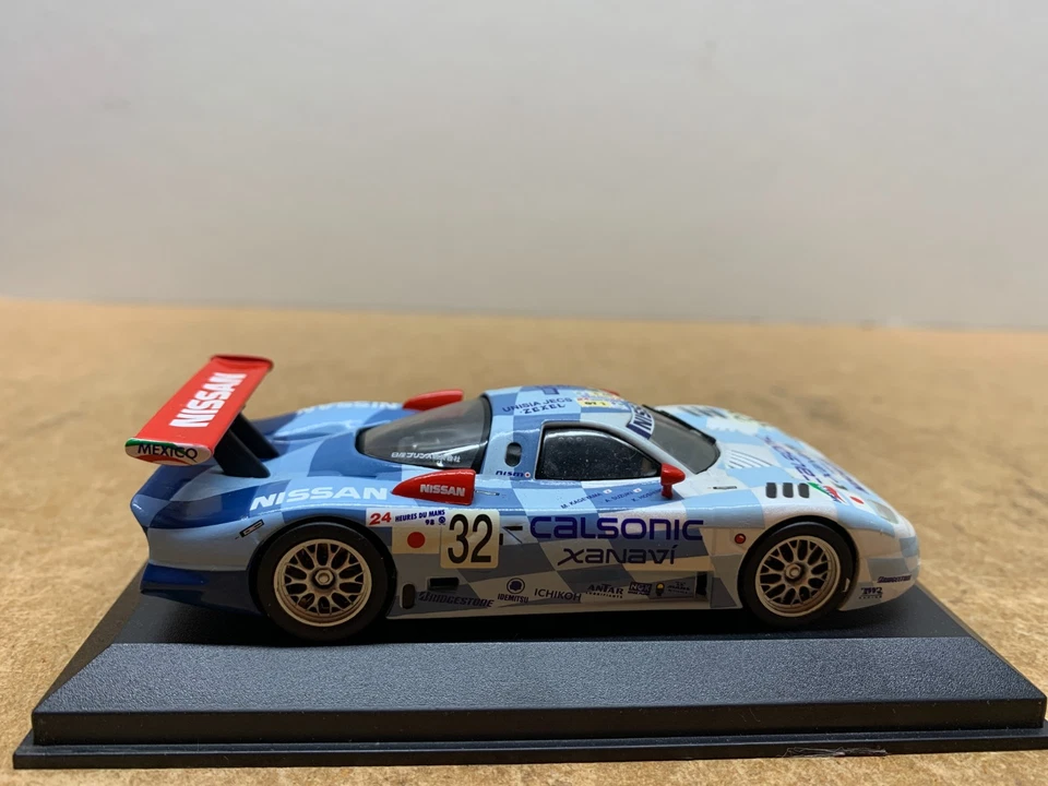 NISSAN R390 GT1 24H DU MANS 1998 EN BOITE 1/43 L5 - Photo 4/4