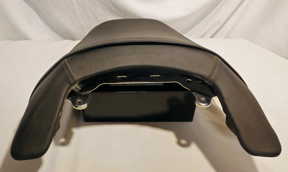 Assento traseiro 2013 Suzuki Boulevard M109r fabricante de equipamento original - Imagem 3 de 4