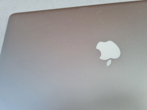 Apple MacBook Pro A1286 EMC 2325 "Core 2 Duo" 2.66GHz, 15" (SD - Mid-2009) - Picture 19 of 21
