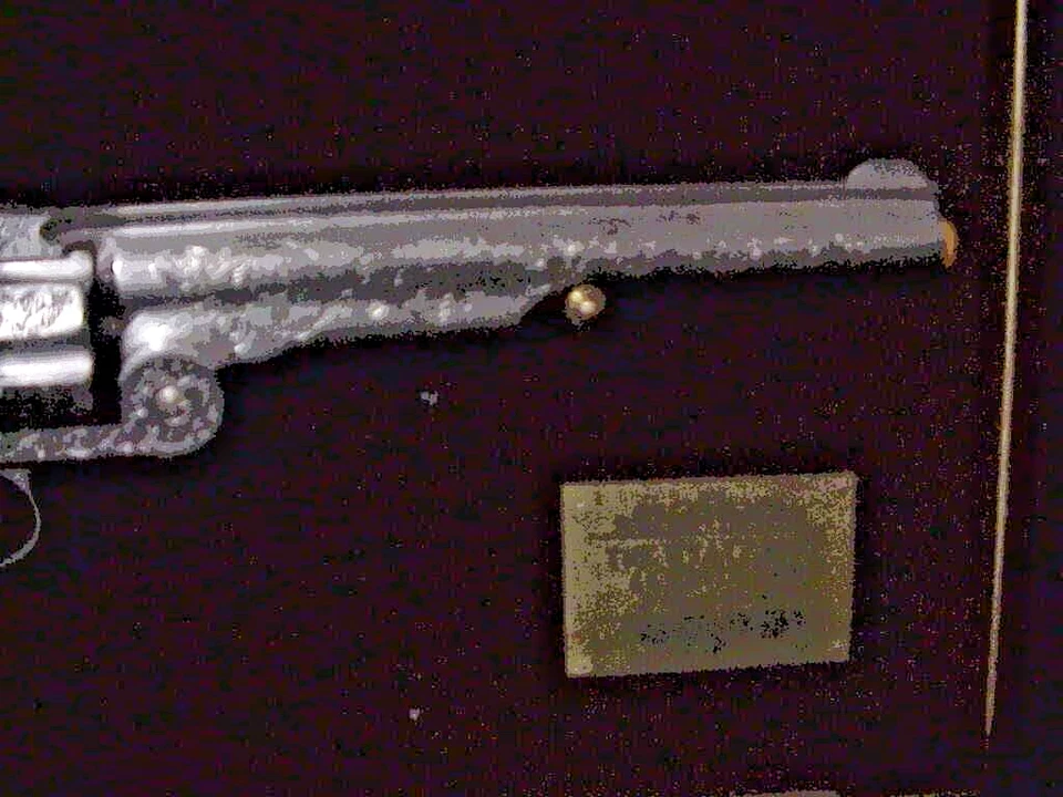 Revólver Wyatt Earp Franklin Como Nuevo Conmemorativo Colt .44 Original con Exhibición Foto 3 de 4