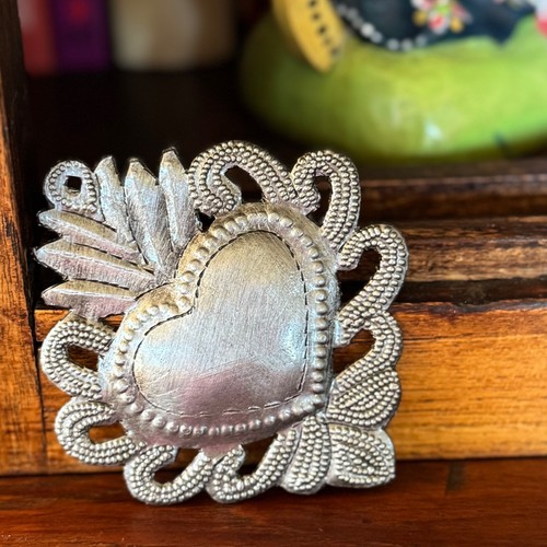 Sacred Heart, Handcrafted Haitian Metal Art, Religious Home Decor, Wall Art - Picture 5 of 10
