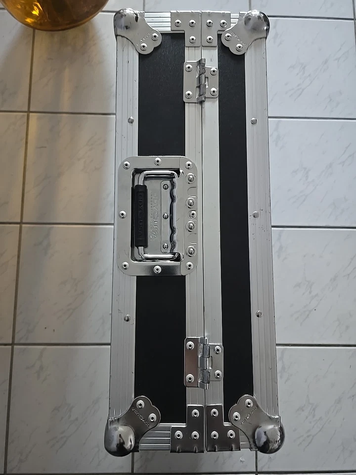 Estuche de carretera ODYUSA DJM-A9 Foto 3 de 4