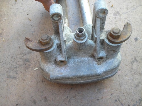 Matchless 250 G2 1939 engine cylinder head rocker box pushrod tubes AS FOUND - Picture 3 of 3