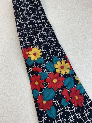 Cravatta collo uomo Enrico Coveri - geometrica con fiori - 100% seta Made in Italy - Foto 3 di 6