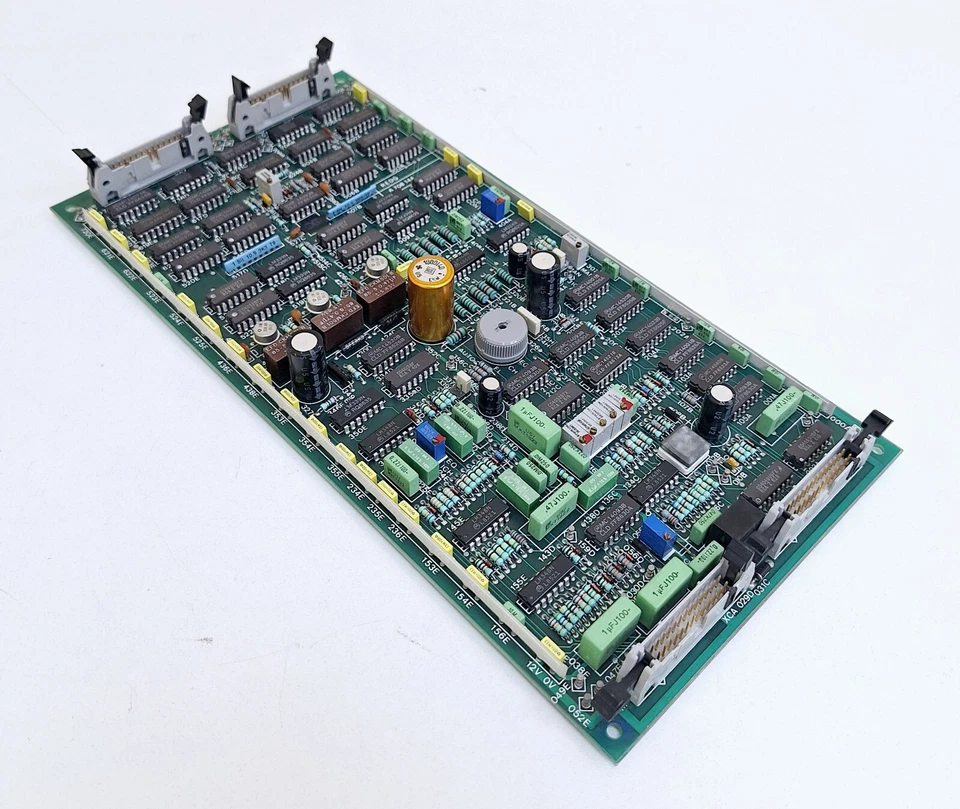 Tektronix 670-8142-2B / MG3786 Circuit Board - Image 3 of 4