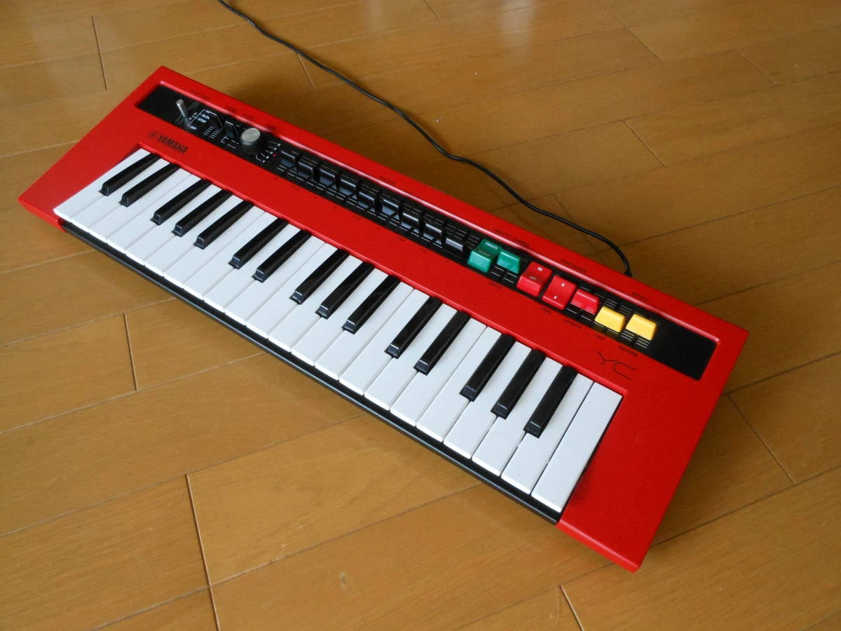 YAMAHA reface YC mobile Synthesizer 37-Key mini Keyboard Piano