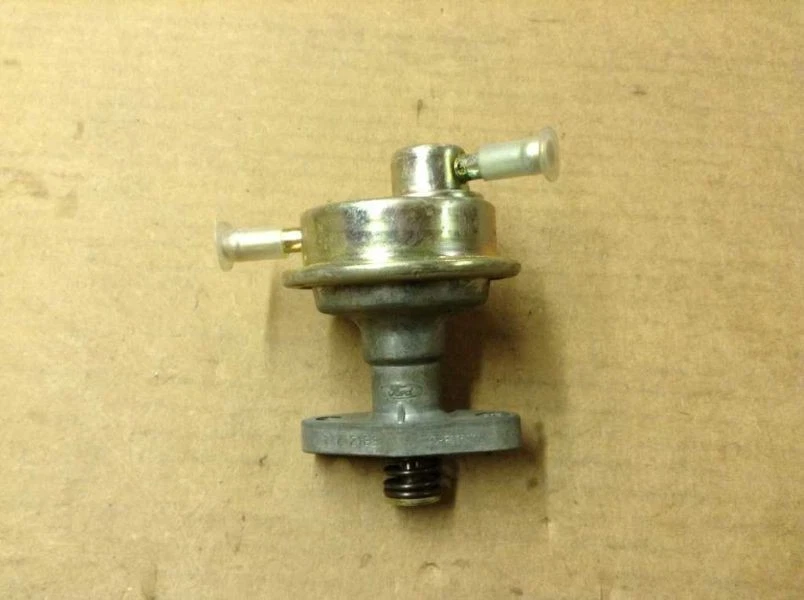 NUEVA bomba de combustible mecánica Airtex 40371 | Se adapta a Buick Riviera Skylark Wildcat 1965 Foto 4 de 4