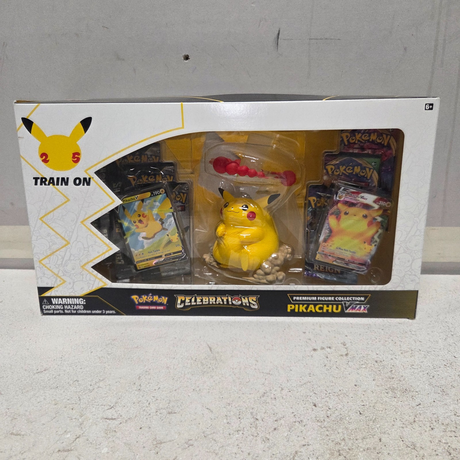 Pokemon Celebrations Premium Figure Collection Pikachu VMAX New & Sealed