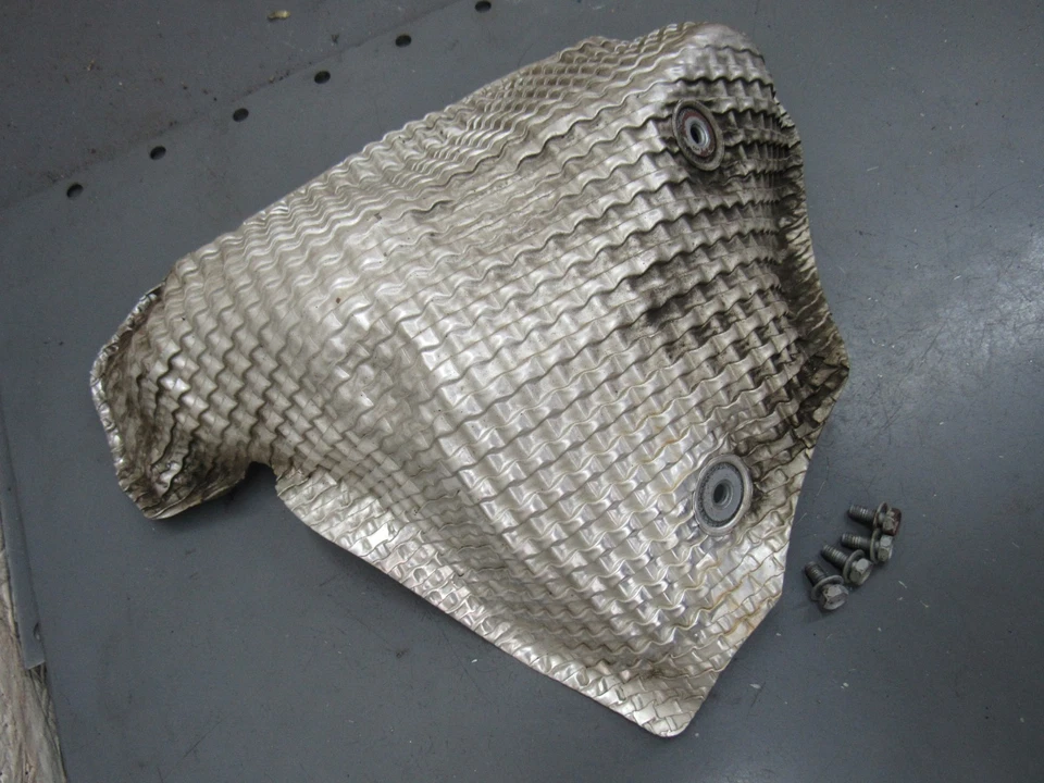 日产 Rogue 排气歧管隔热罩盖 2017 - 2020 原始设备制造商 — 第 3/4 张图片