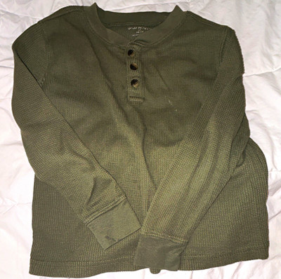 Old Navy boys 6 Green Solid Knit Long Sleeve Henley T-Shirt Button Accents