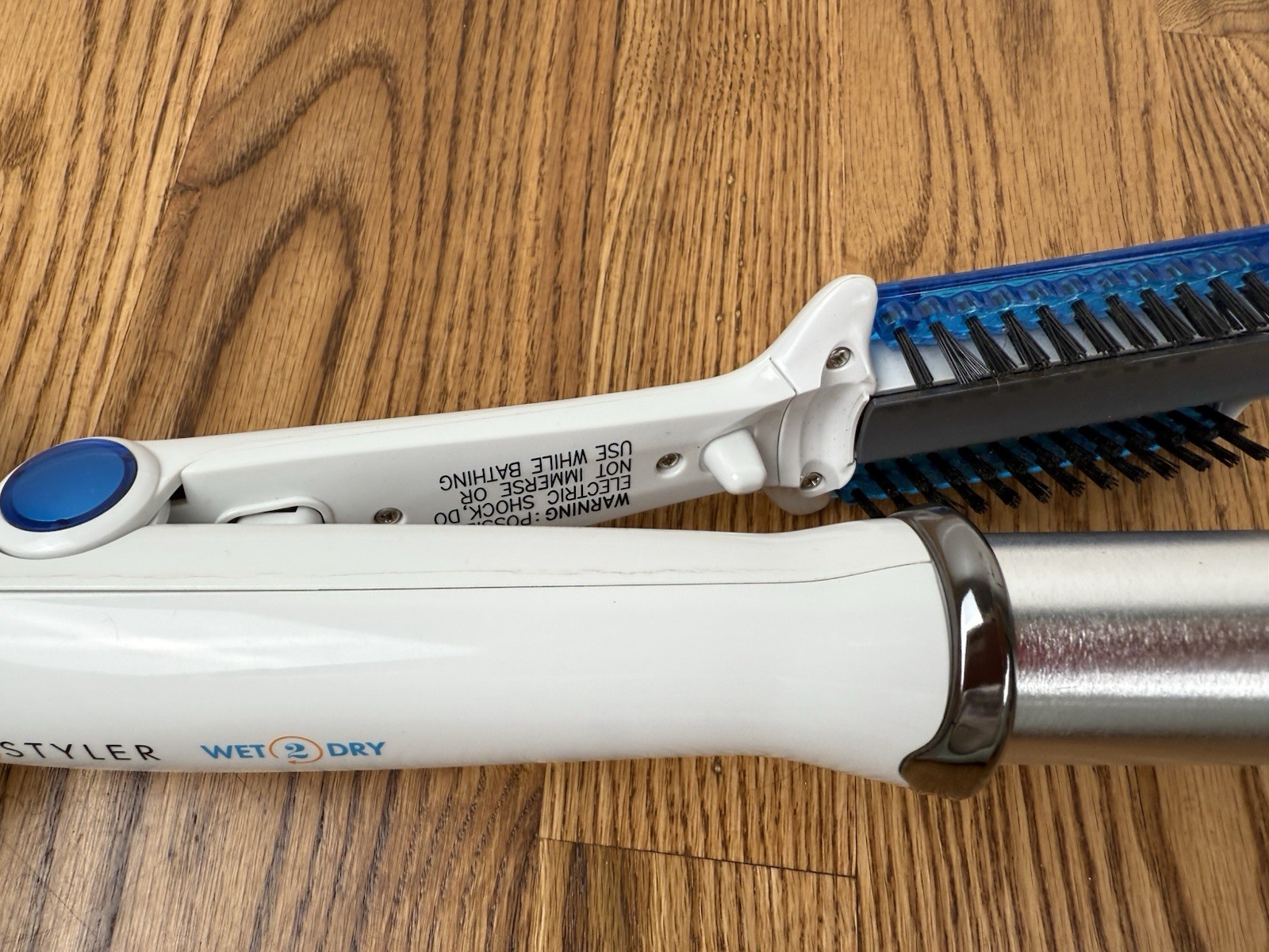 InStyler Wet to Dry Rotating Curling Iron Brush IS2.2-1001 Blue 1.25" TESTED