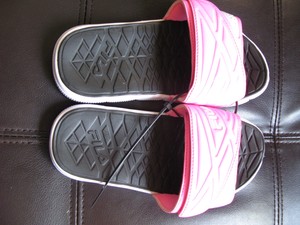 girls fila sandals
