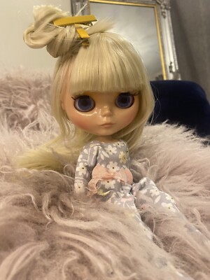     Blythe Puppe mittelblonde Haare  