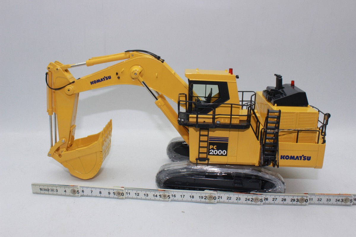 NZG 762 1 Komatsu PC 2000 Bagger Kettenbagger Tieflöffel 1 NZG 762 1 Komatsu PC 2000 Bagger Kettenbagger Tieflöffel 1