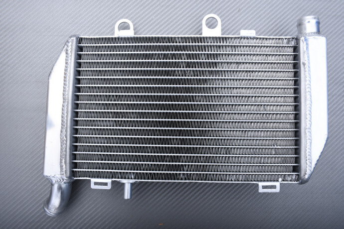 Radiateur eau droit racing Honda VFR 800 VTEC RC46 2002-2013 pièce moto
