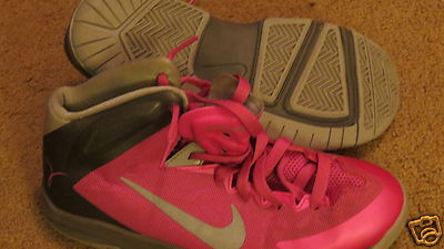GREAT Nike HyperQuickness pink basketball shoes - girls 5Y 5 youth
