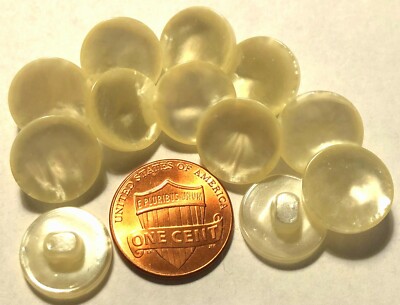12 Flat Top Pearlized Cream Plastic Shank Buttons Almost 9/16'' 13.6mm 10139