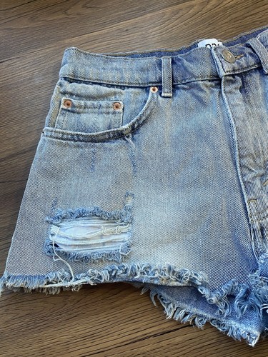 BDG Urban Outfitters Midrise Essential Short Distressed Cutoff 28 FREE SHIPPING - Picture 3 of 6