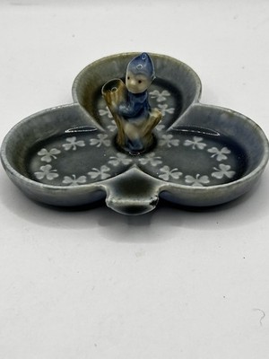Vtg Wade Irish Porcelain Shamrock Trinket Dish Pixie Leprechaun Elf Ireland Blue