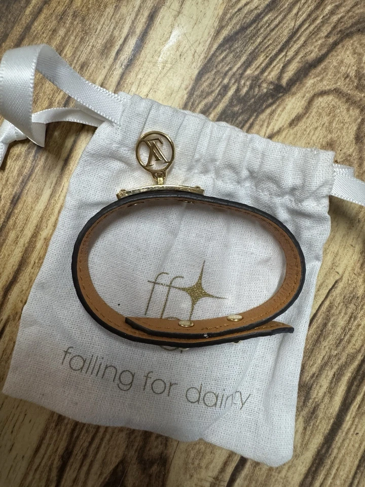 Auténtico brazalete ajustado Louis Vuitton con logotipo con monograma Foto 4 de 4