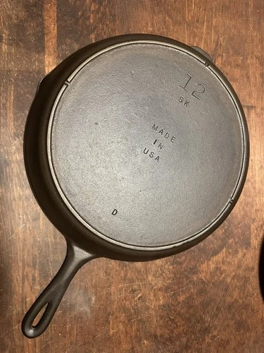 Vintage Three Notch/Triple Notch Lodge #12 Cast Iron Skillet – Fully Restored