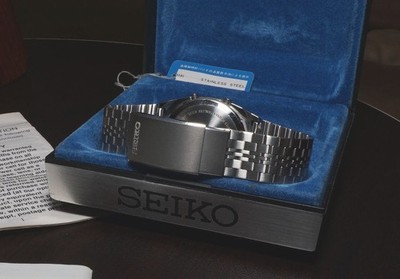 Seiko A239-502A Atlas World Time Digital Watch Full Set Box Papers