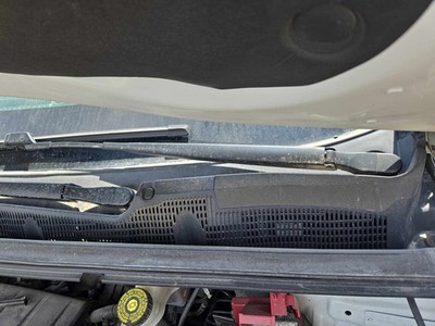 Used Left Wiper Arm fits: BUICK ENCORE 13 14 15 16 17 18 19 20 21 22