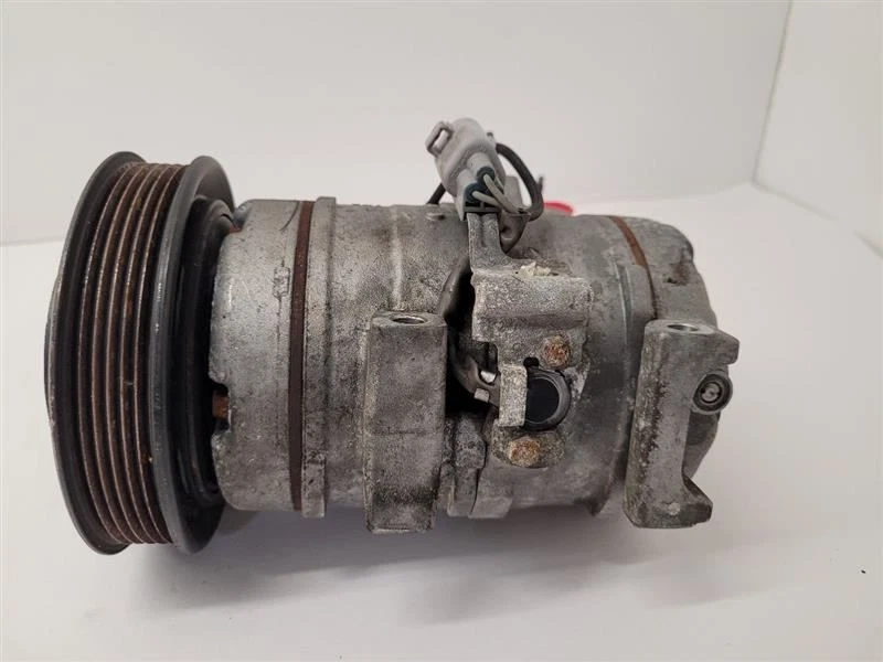 TOYOTA AVALON 2002-2004 AC Compressor 6 Cylinder 3.0L FWD AOD 8832007090 - Image 2 of 4