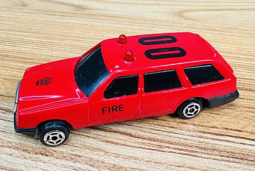 3 1/4” Opel Rekord Fire Department Wagon #8917 Red Dept. Car Toy Rescue #00 - Picture 2 of 6