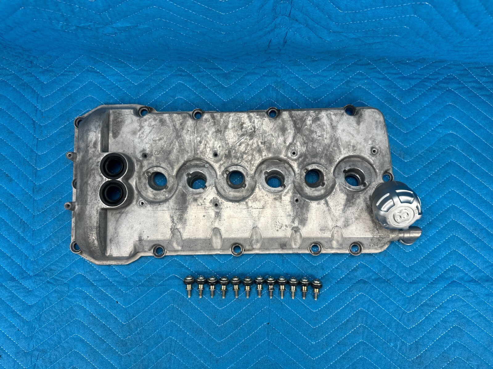 Bentley Conti Flying Spur BWR Engine Valve Cover Driver's Side 29k 2006-2012 OEM