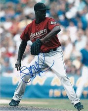 LATROY HAWKINS   HOUSTON ASTROS   ACTION SIGNED 8x10