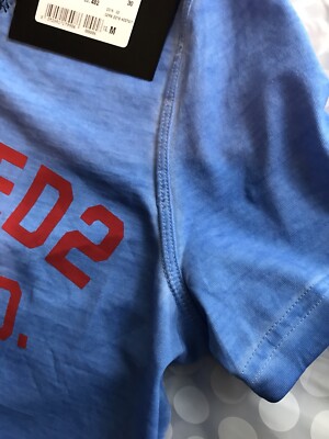 レアカラー☆関送込【DSQUARED2】REGULAR FIT T-SHIRT ブルー Dsquared2 T Shirt (Authentic) Blue With Red Print. BNWT Size