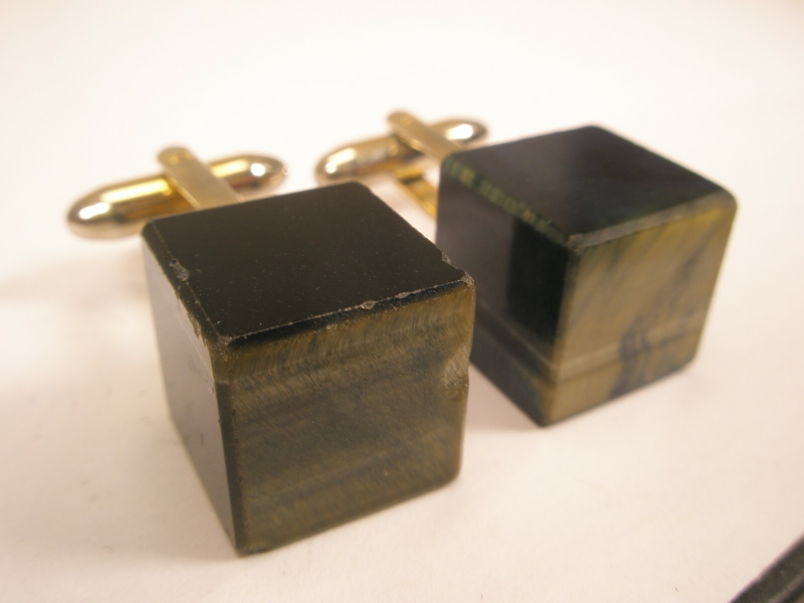 Cubes Tiger's or Eagle's Eye Solid Blocks Vintage… - image 4