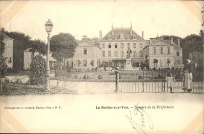 La Roche-sur-Yon Laroche-sur-Yonne Square Prefecture