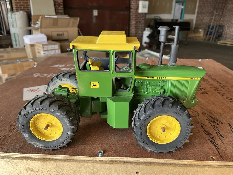 1/16 Custom John Deere 7520 1990 Ohio Show Precision Engineering - Image 4 of 4