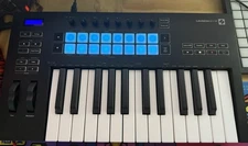 Novation Launchkey 25 MK3 Fully Integrated MIDI Keyboard controller - EXCELLENT