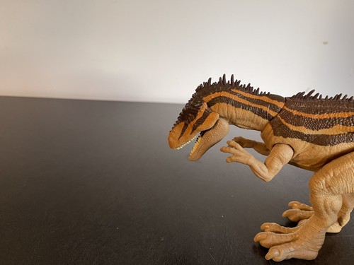Jurassic World Mattel Dino Escape Mega Destroyer dinosauro Carcharodontosaurus - Foto 9 di 12