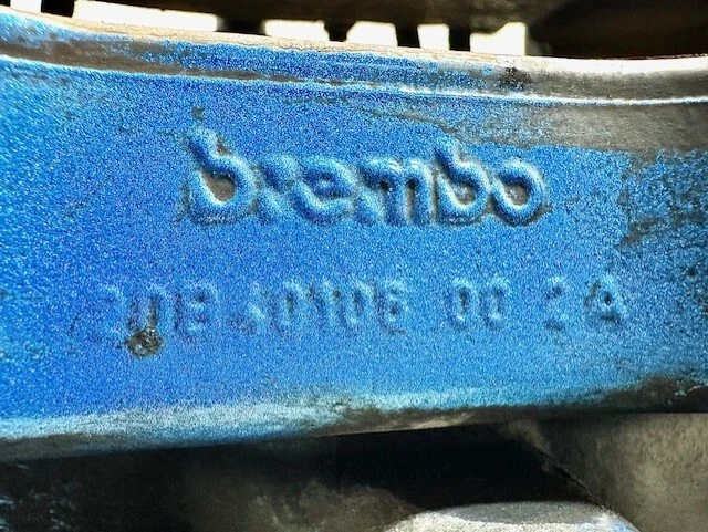 Pinza de freno Brembo 16 2016 conductor delantero izquierdo fabricante de equipos originales Mercedes Benz S550 Foto 4 de 4