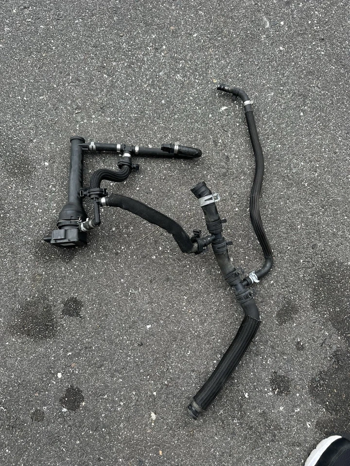 Датчик уровня охлаждающей жидкости 2013-2016 Ford Escape Fusion 1,6 от оригинального производителя - Изображение 2 из 3