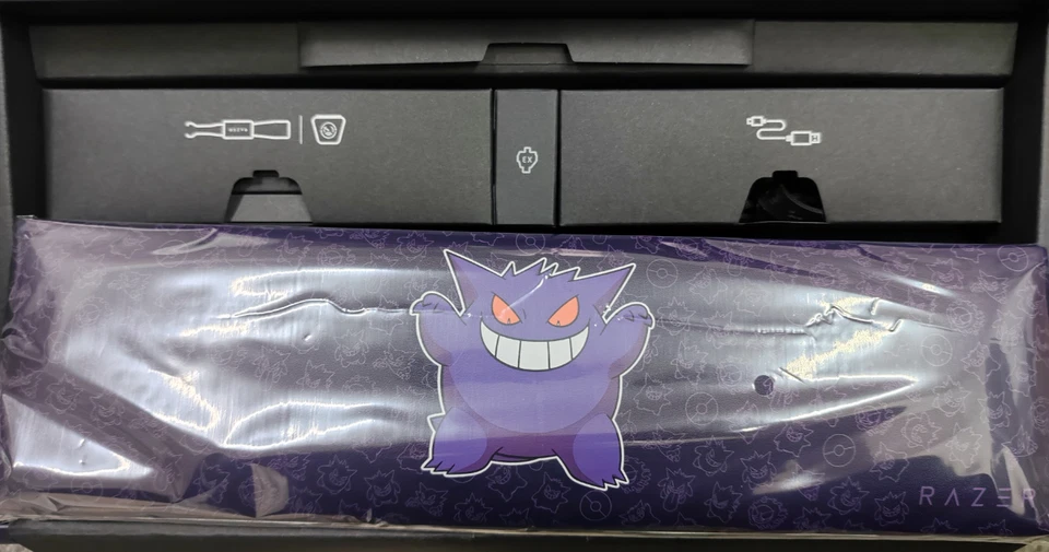 Razer x Pokémon Gengar Wireless Mechanical Keyboard RGB Backlit With Wrist Rest - Image 3 of 4