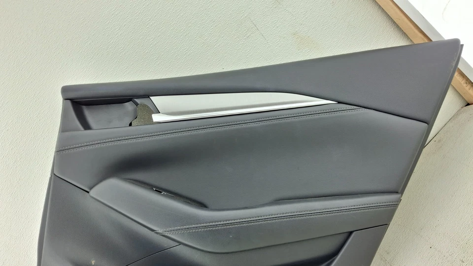 Mazda 6 2018-2021 puerta interior trasera derecha lado del pasajero panel cubierta de moldura OEM Foto 3 de 4