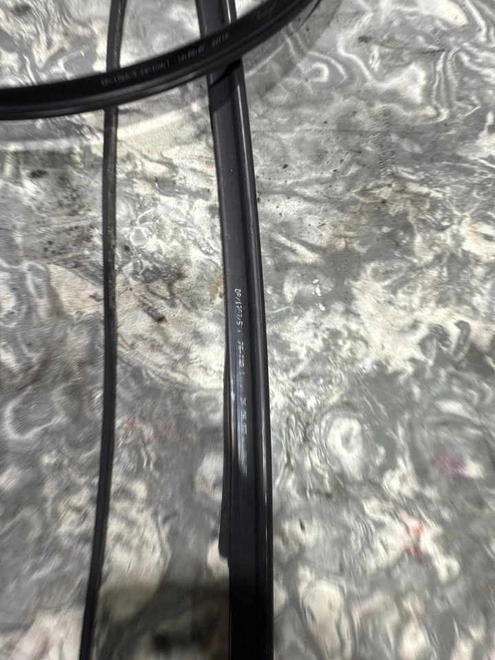 07-13 BMW E93 335i CONVERTIBLE DELANTERO TAPA DURA TIRA DE GOMA JUNTA DE SELLO OEM Foto 4 de 4