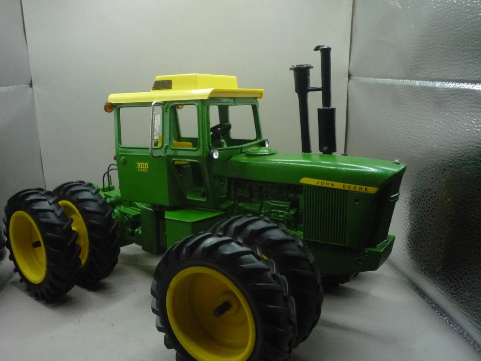 Parts Custom Replacement John Deere Custom 7020 1/16 Ertl - Image 2 of 4
