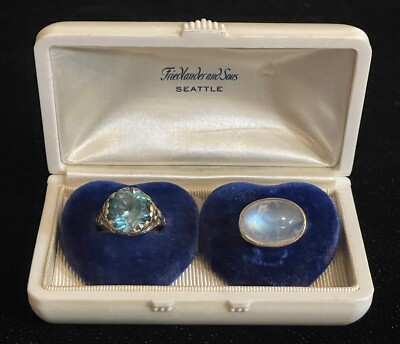 ANTIQUE / VINTAGE TWO RINGS PRESENTATION  JEWELRY BOX