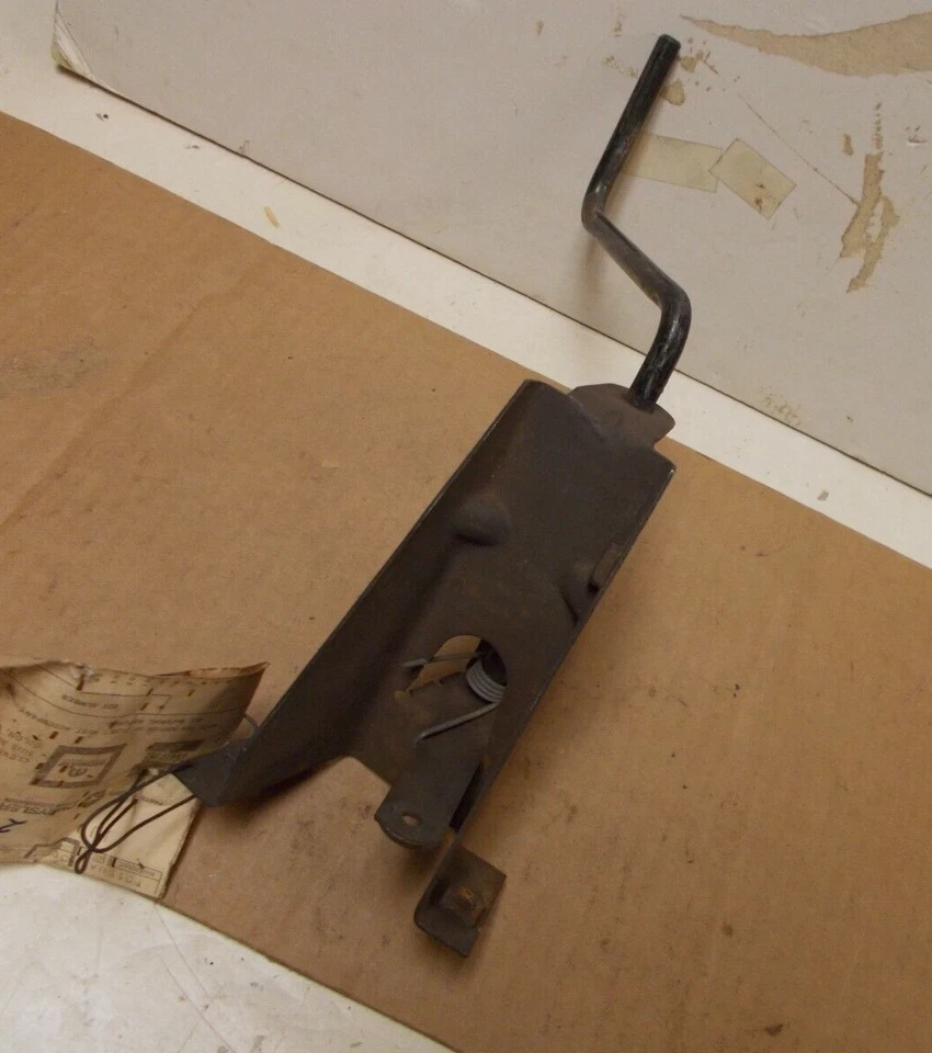 Mopar NOS Hood Release Latch Assembly 1969 Chrysler Newport 300 New Yorker - Image 3 of 3